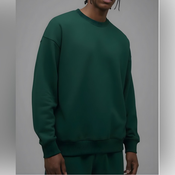 410 Fashion Nova Other - Men's Classic Green Crewneck Sweater